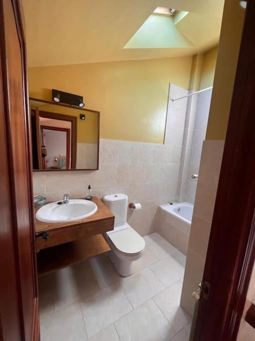 Apartamento Vistas Sobrellano Comillas Exterior foto