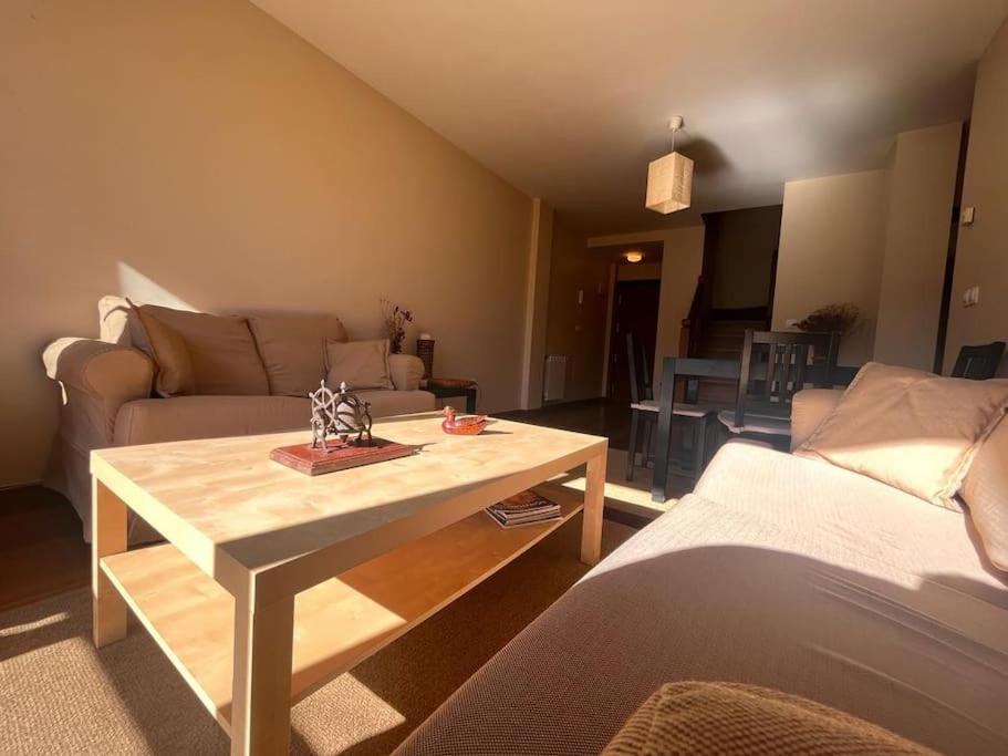 Apartamento Vistas Sobrellano Comillas Exterior foto